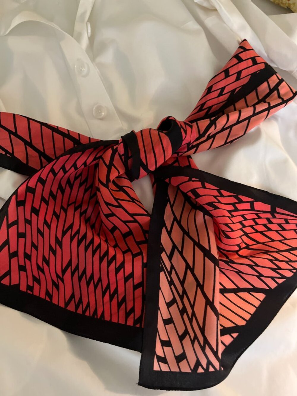 CALVIN KLEIN WOMENS  SCARF
